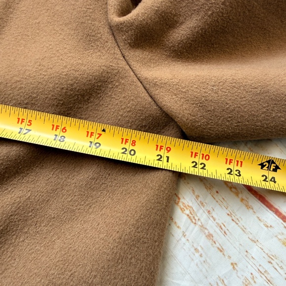 Vtg Donna Brook | Wool Tan Jacket | Size 10P | Classic & Elegant - Picture 7 of 8